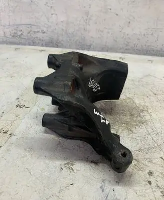 Audi A4 S4 B9 Engine mounting bracket