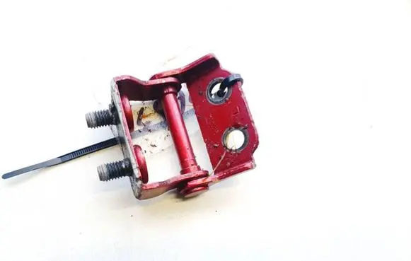 Mazda CX-7 Tailgate/trunk/boot hinge