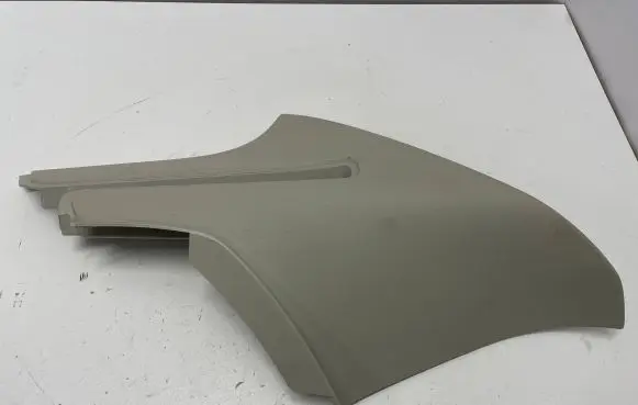 (D)pillar trim (top)