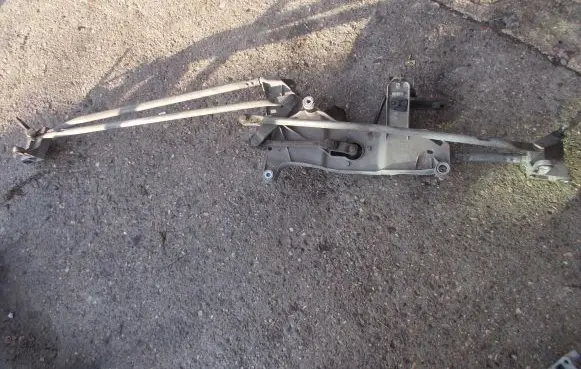 Peugeot 307 Front wiper linkage 