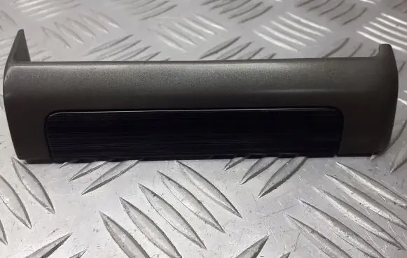 Opel Signum Dashboard lower bottom trim panel 13204491