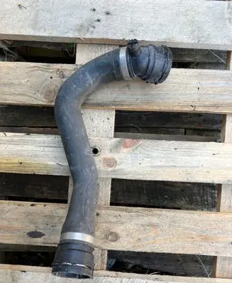 BMW 1 F20 F21 Engine coolant pipe/hose 7596838