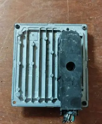 Ford Focus Engine control unit/module 4m5112a650hc s118934101c