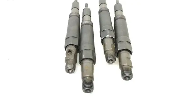 Volkswagen Golf I Fuel injectors set 1S7QAD