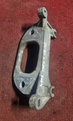 Renault Scenic II - Grand scenic II Gearbox mounting bracket 8200209324