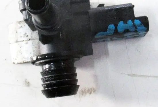 Citroen C4 Grand Picasso Vacuum valve 9810806380 03MPP08-01