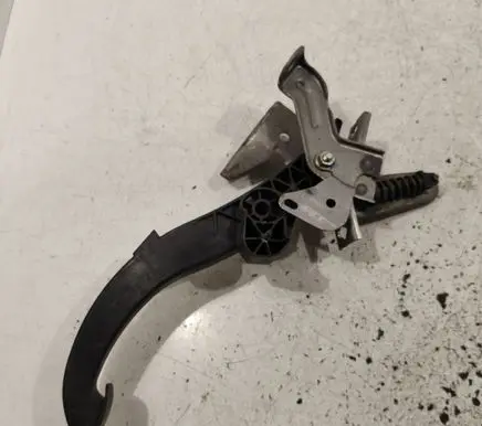 Clutch pedal