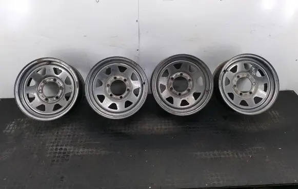 Nissan Terrano R15 steel rim KBA46216