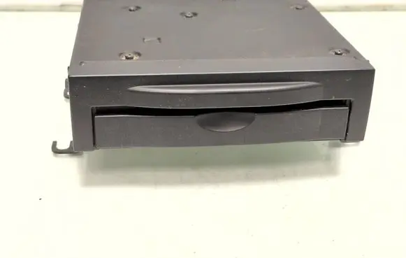 Volvo XC90 CD/DVD changer 31310241 31344940 23139157