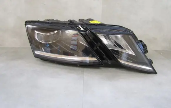 Skoda Octavia Mk3 (5E) Headlight/headlamp 5E1941016E