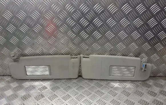 Volkswagen Polo IV 9N3 Sun visor