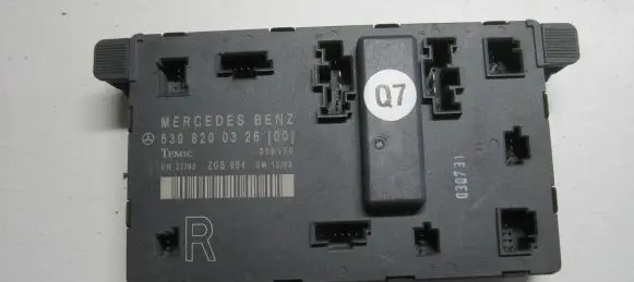 Mercedes-Benz Vito Viano W639 Door control unit/module 6398200326