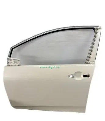 Toyota Prius (XW50) Front door 6700247163