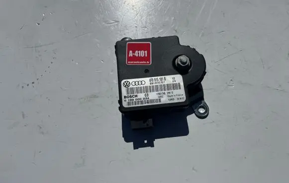 Audi A6 S6 C6 4F Power management control unit 4F0915181B