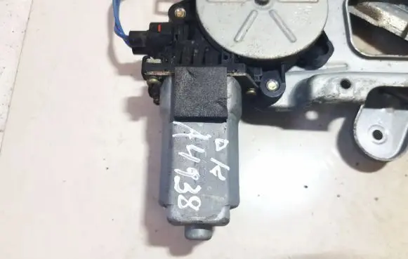 Subaru Legacy Front door window regulator motor