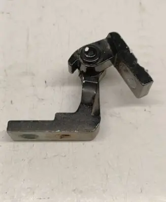 Audi Q7 4L Front door upper hinge 