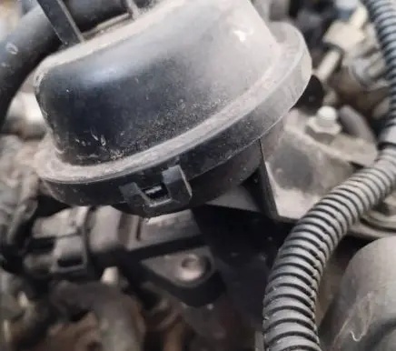 Opel Astra H Valve vacuum 
