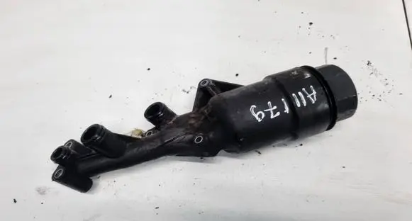Mercedes-Benz A W176 Oil filter cover 70321178