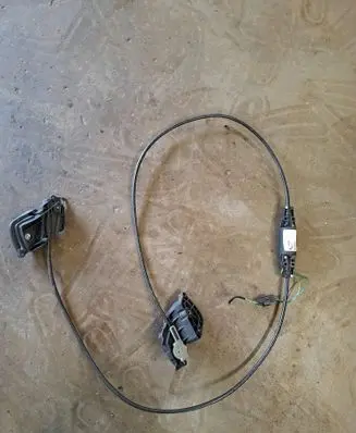 Mercedes-Benz E W211 Curtain motor A2118203942 D747410 896200020300