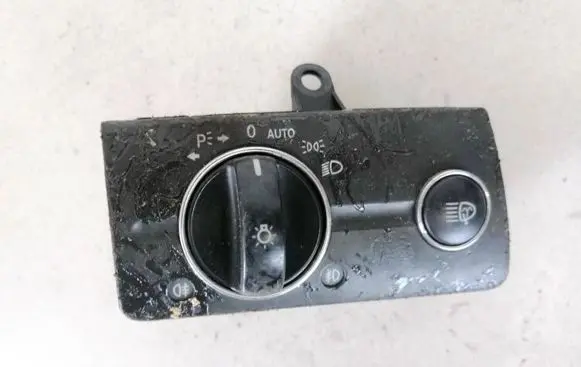Mercedes-Benz E W211 Light switch 2115450104