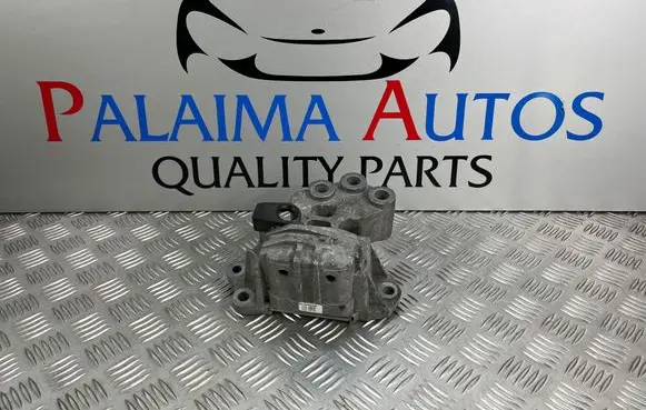 Fiat 500X Engine mount bracket 00520497430