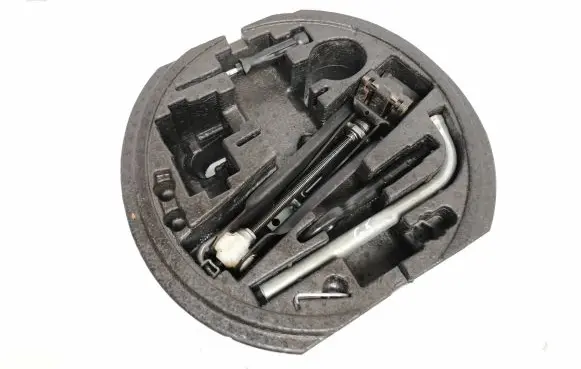 Volkswagen Golf V Tool box 1K0012115C