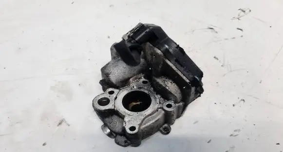Mercedes-Benz A W176 EGR valve A6511400660