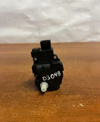 Audi A4 S4 B6 8E 8H Intake manifold valve actuator/motor 410475520 D3049