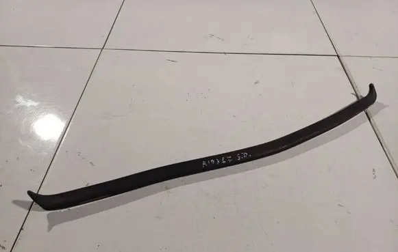 Volvo XC70 Rear door glass trim molding