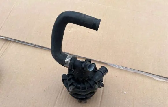 BMW X6 M Electric auxiliary coolant/water pump 7566335