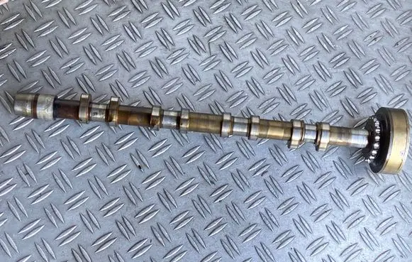 Volkswagen Golf V Camshaft 06F109102A 0001997 060406MBT01