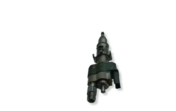 BMW 3 E92 E93 Fuel injector 7589048