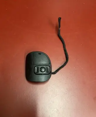 Chrysler Pacifica Steering wheel buttons/switches 5RQ10DX9AC