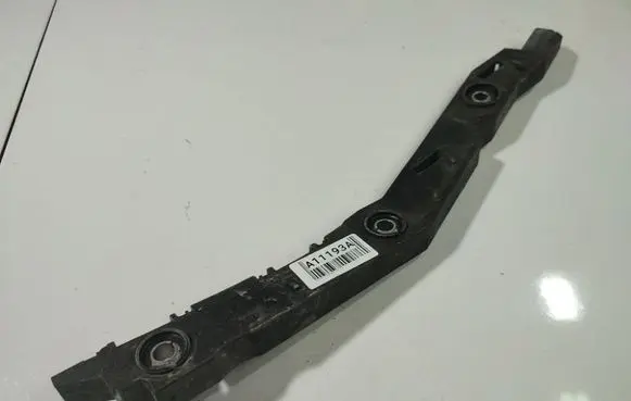 Citroen C4 I Picasso Front bumper mounting bracket 9656671080