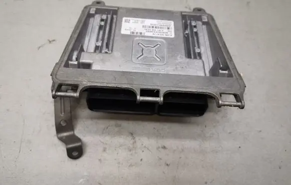 Mercedes-Benz A W169 Engine control unit/module A2661536779 A0014460340
