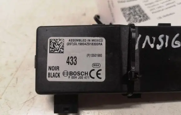 Opel Insignia A Door central lock control unit/module 13501980 F00HJ00471