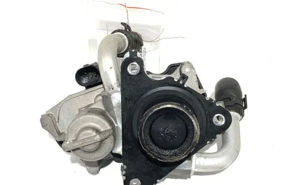 Audi A4 S4 B8 8K EGR valve 04L131501E