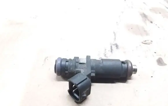 Audi A3 S3 A3 Sportback 8P Fuel injector 06A906031CM