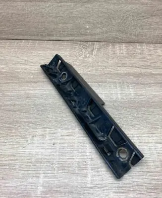 BMW 5 E60 E61 Front bumper mounting bracket 7066227