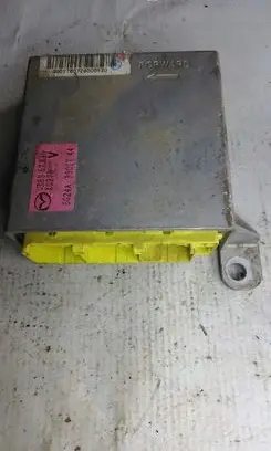 Mazda 6 Air suspension control unit module (rear) UR6357K30