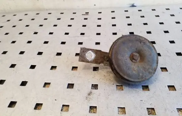 Mitsubishi Pajero Horn signal