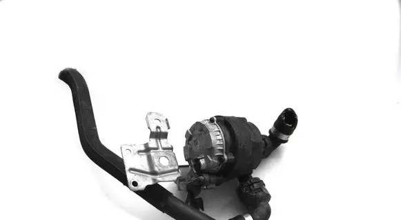 BMW 5 G30 G31 Electric auxiliary coolant/water pump 0392024064