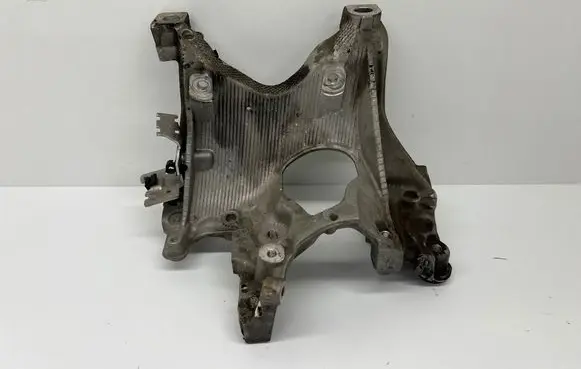 Audi A5 Engine mounting bracket 8W0399296E