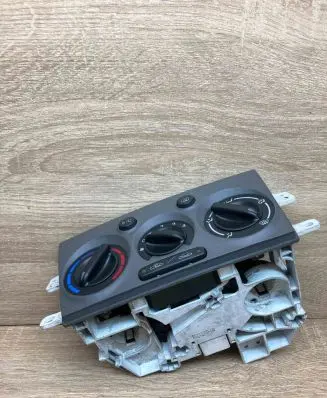 Mazda Premacy Climate control unit CB08A 9K22