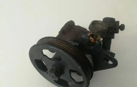 Nissan Almera Power steering pump 4911052Y00