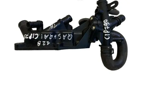 Nissan Qashqai Thermostat/thermostat housing 110600353R 71654301001