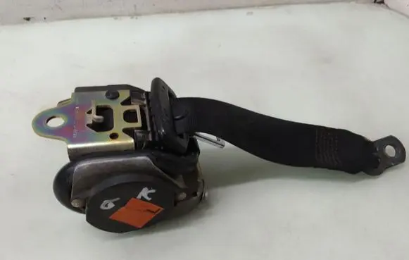 Mercedes-Benz A W168 Rear seatbelt 560680101