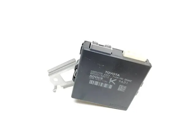 Toyota RAV 4 (XA50) Parking PDC control unit/module 8905042010 15181111250