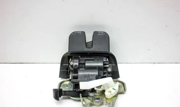 Audi Q7 4L Tailgate/trunk/boot lock/catch/latch 4F9827505
