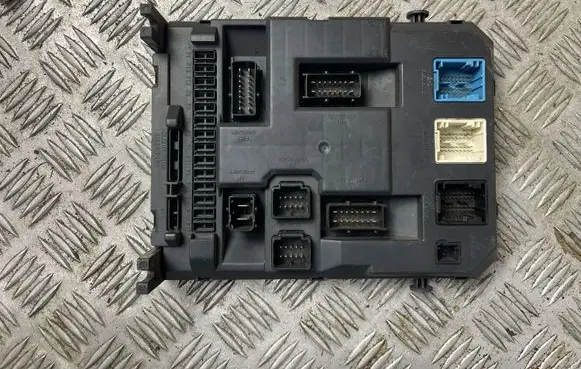 Citroen C3 Comfort/convenience module 9666952080 22661F01 20101102
